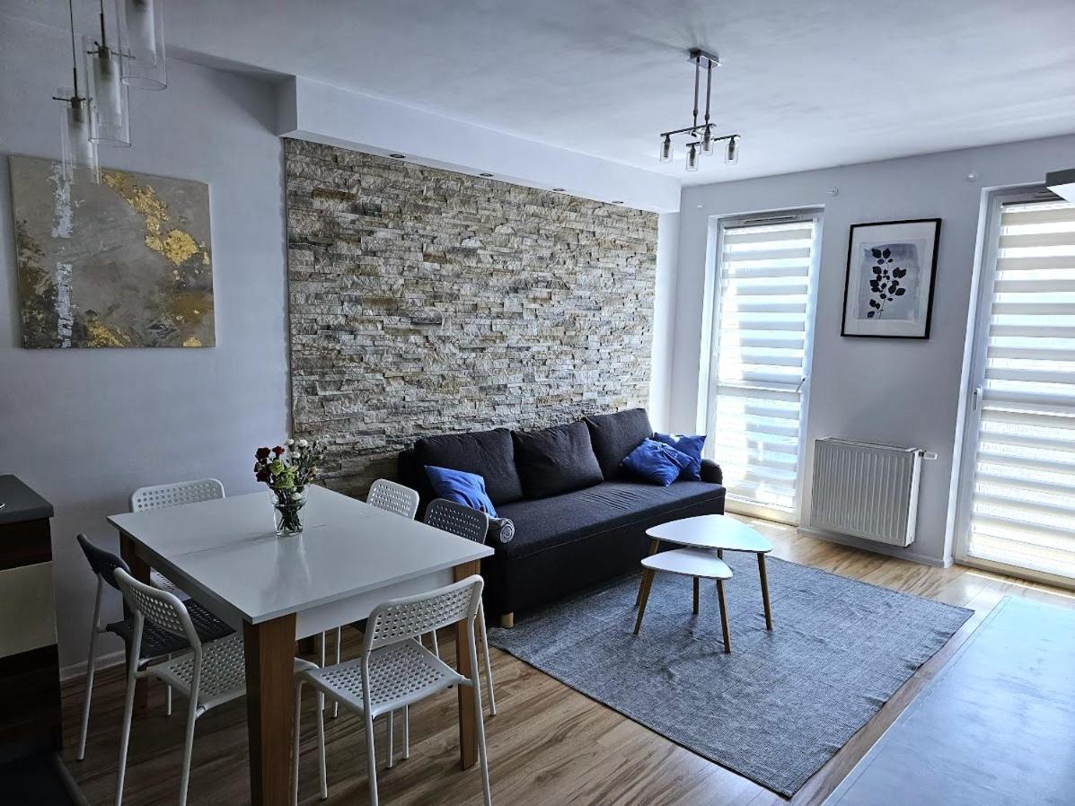 Mieszkanie 6-osobowe Przy Plywajacych Basenach Zakrzowek Apartament